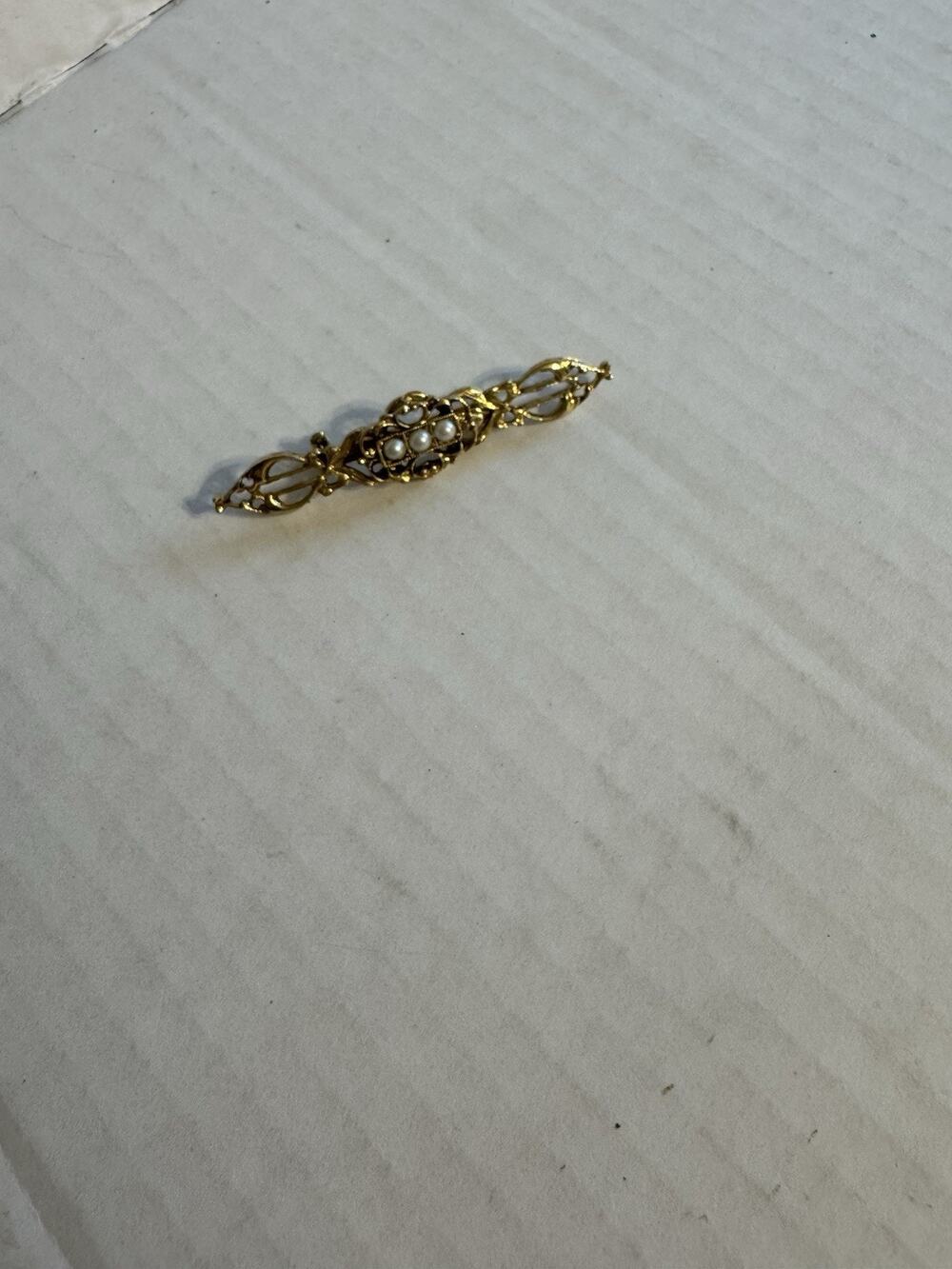 Vintage Long Line Gold Tone Pearl Brooch Pin 1960s 1970s Estate Find Grannycore